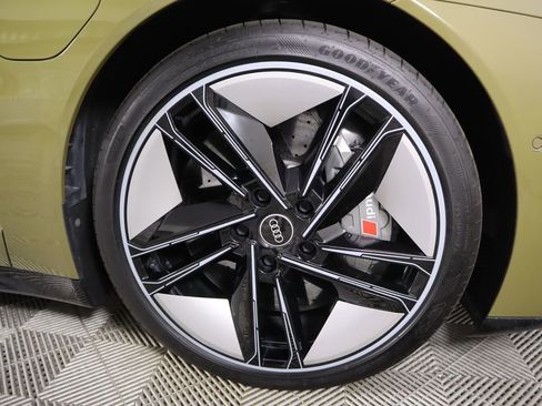 Used 2023 Audi RS e-tron GT w/ Ceramic Brake Package image 32