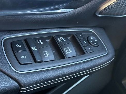 Used 2022 RAM 1500 Laramie image 19