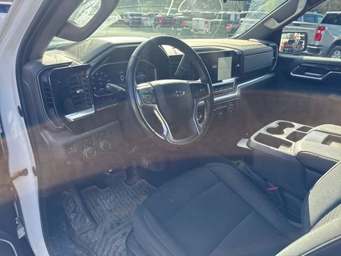 Used 2023 Chevrolet Silverado 1500 RST image 11
