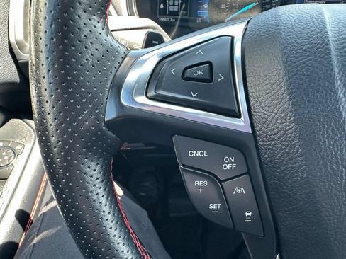 Used 2022 Ford Edge ST-Line w/ Class II Trailer Tow Package AWD/4WD image 13