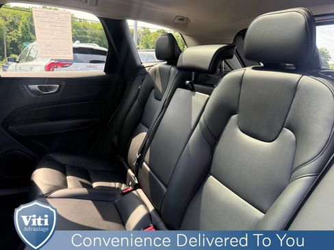 Certified 2023 Volvo XC60 B5 Core w/ Climate Package AWD/4WD image 22