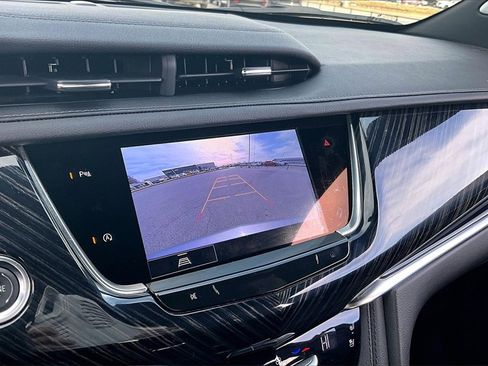Used 2025 Cadillac XT6 Premium Luxury image 23