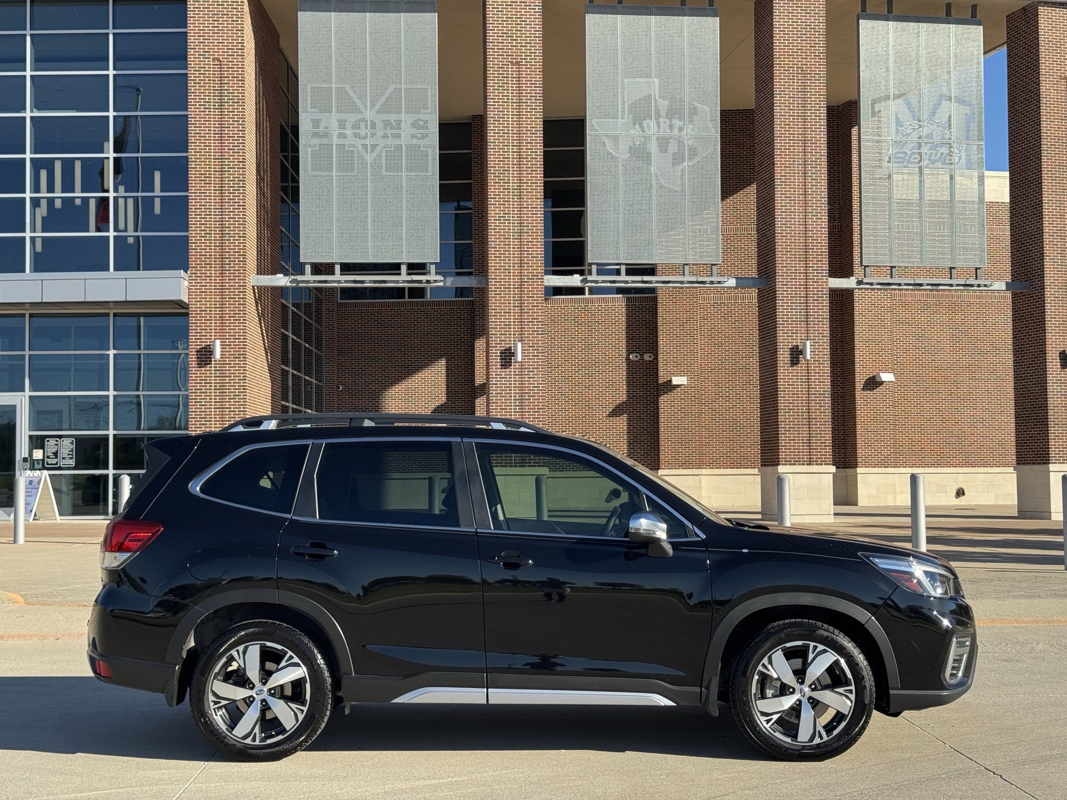 Used 2021 Subaru Forester Touring w/ Popular Package #2 AWD/4WD image 3