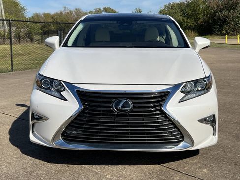 Used 2017 Lexus ES 350 image 9