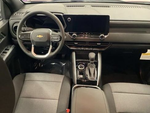 New 2026 Chevrolet Colorado W/T w/ WT Custom Package AWD/4WD image 18