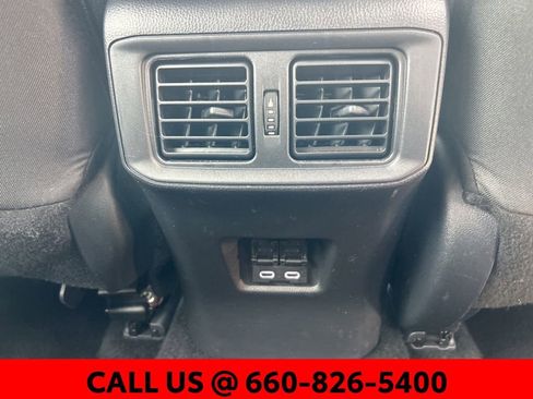 Used 2025 Toyota RAV4 XLE image 12