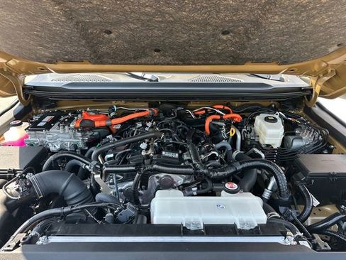 Used 2024 Toyota Land Cruiser image 30