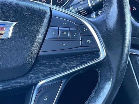 Used 2022 Cadillac XT5 Premium Luxury image 14