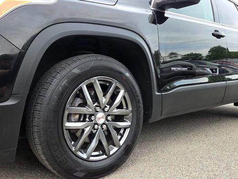 Used 2017 GMC Acadia SLT w/ LPO, Floor Liner Package AWD/4WD image 7