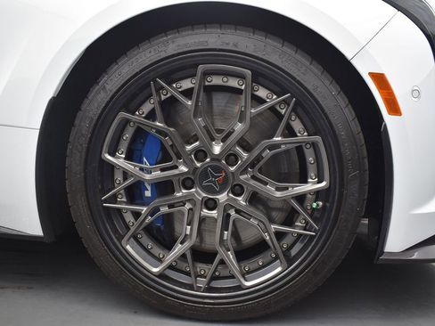 Used 2025 Cadillac CT5 V Blackwing w/ Carbon Fiber 1 Package RWD image 38