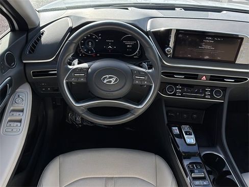 Used 2022 Hyundai Sonata Limited image 11