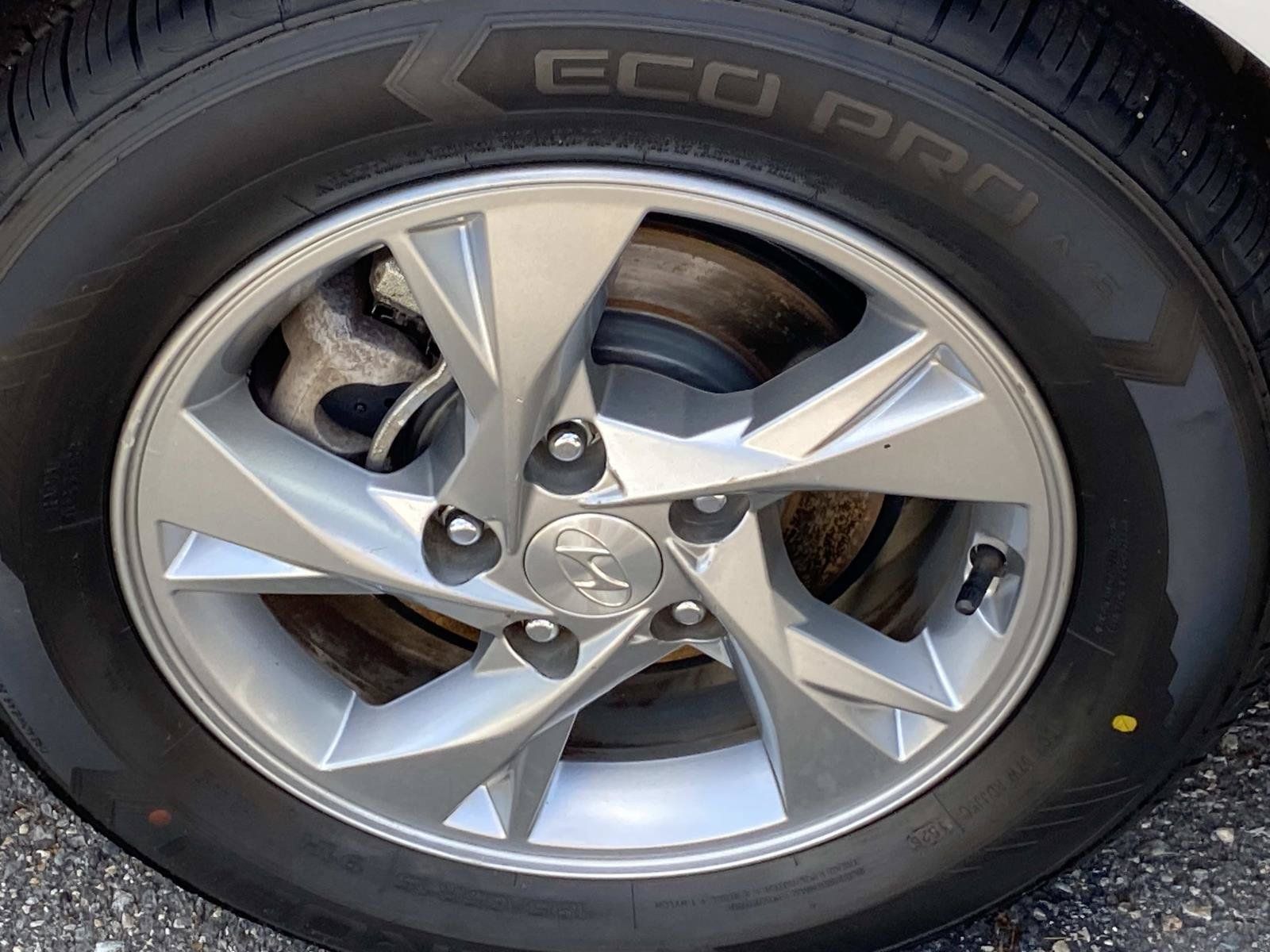 Used 2021 Hyundai Elantra SE FWD image 22