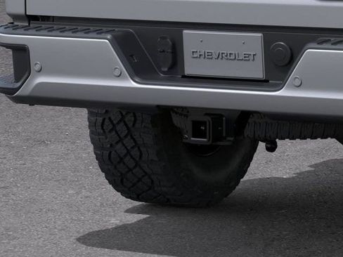 New 2026 Chevrolet Silverado 2500 ZR2 AWD/4WD image 14