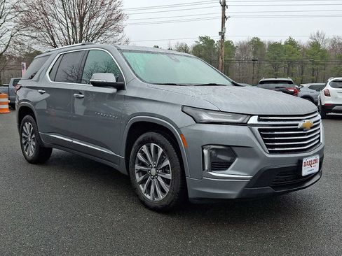 Used 2023 Chevrolet Traverse Premier image 1