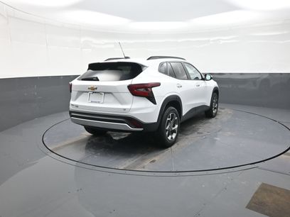 Used 2024 Chevrolet Trax LT w/ Driver Confidence Package