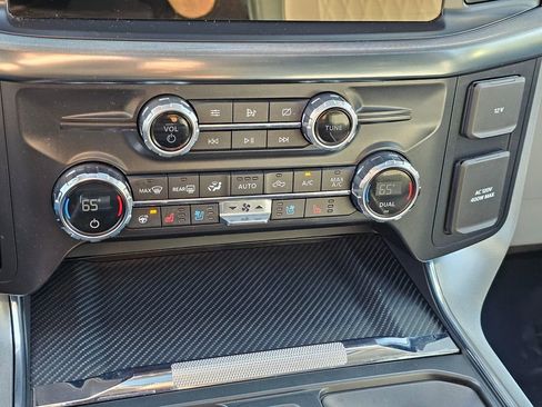 Used 2021 Ford F150 Limited image 34