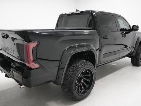 Used 2022 Toyota Tundra Platinum w/ Advanced Package image 4