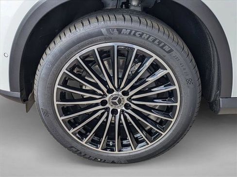 Used 2026 Mercedes-Benz GLC 300 image 11
