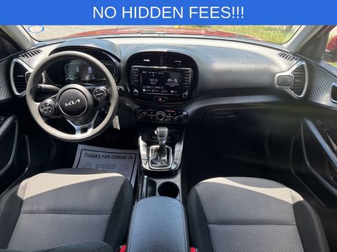 Used 2024 Kia Soul LX w/ Option Group 015 FWD image 15