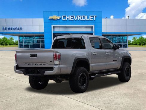 Used 2021 Toyota Tacoma TRD Off-Road w/ TRD Premium Off Road Package image 4