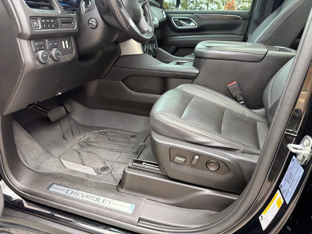 Used 2023 Chevrolet Tahoe Z71 w/ Luxury Package AWD/4WD image 9