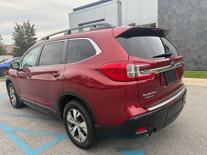 Used 2024 Subaru Ascent Premium w/ Convenience Package AWD/4WD image 4