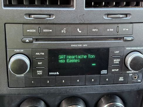 Used 2011 Jeep Liberty Sport image 20