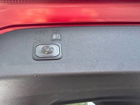 Used 2017 Ford Escape SE w/ SE Leather Comfort Package image 7