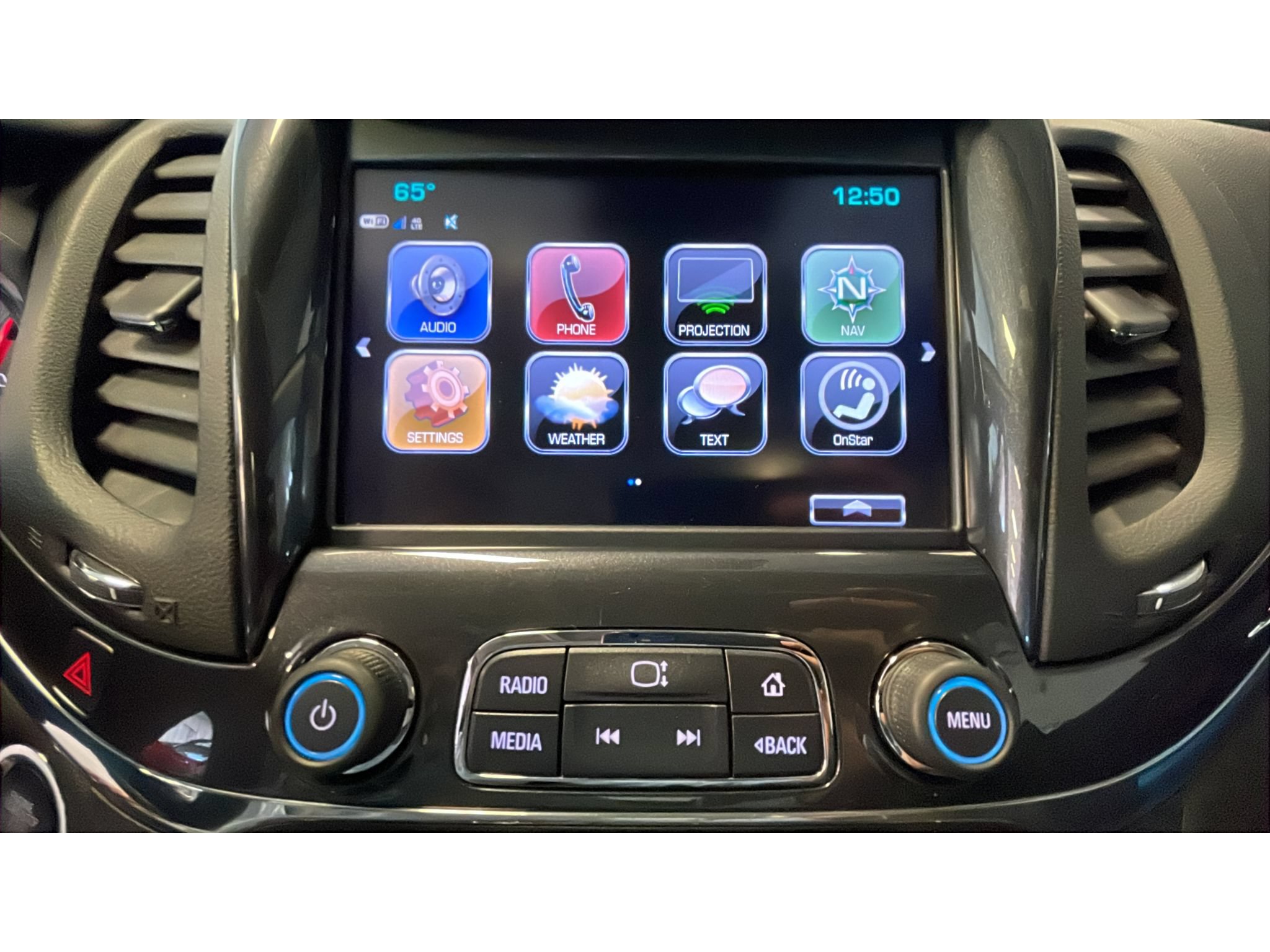Used 2017 Chevrolet Impala Premier FWD image 13