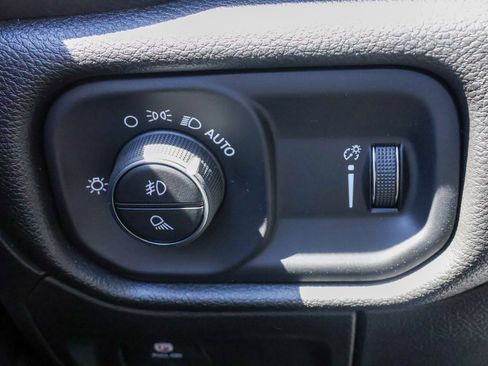 New 2026 RAM 1500 Express AWD/4WD image 26