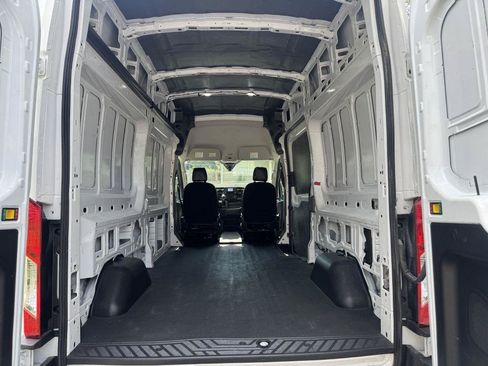 Used 2022 Ford Transit 250 148 High Roof AWD image 12