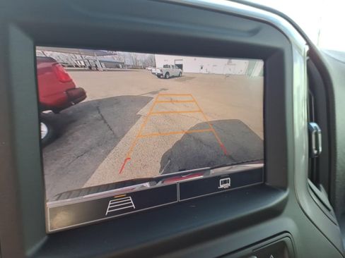 Used 2024 GMC Sierra 2500 Pro w/ Convenience Package image 12