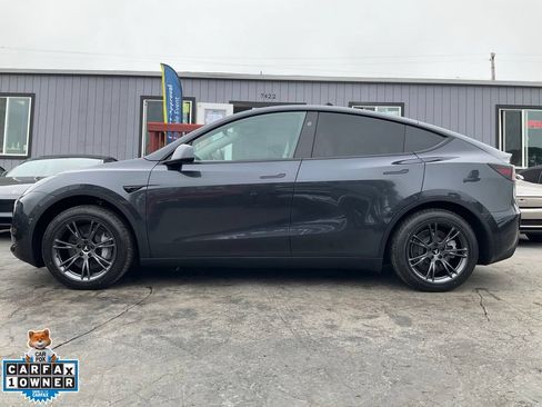 Used 2025 Tesla Model Y Long Range RWD image 5