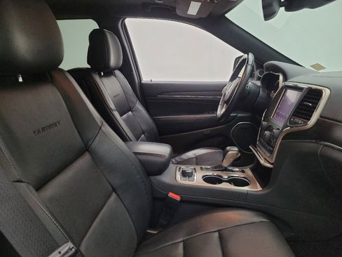 Used 2016 Jeep Grand Cherokee Summit w/ Skid Plate Group AWD/4WD image 21