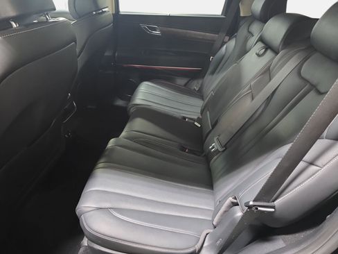 Used 2024 Genesis GV80 2.5T AWD/4WD image 14