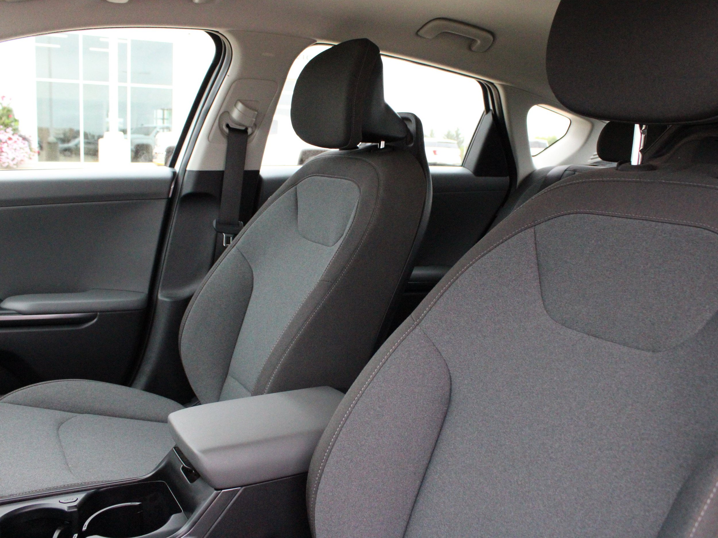 Used 2025 Kia K4 FWD image 29
