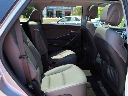 Used 2015 Hyundai Santa Fe Limited w/ Option Group 04 AWD/4WD image 29
