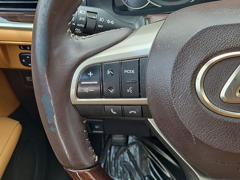 Used 2018 Lexus ES 350 w/ Navigation System Package FWD image 18