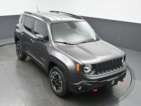 Used 2016 Jeep Renegade Trailhawk image 45