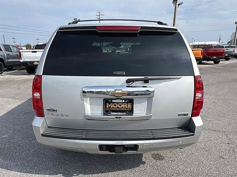 Used 2010 Chevrolet Tahoe LT w/ Regional Value Package RWD image 7