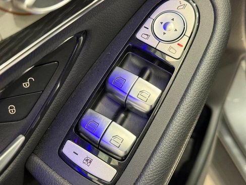 Certified 2022 Mercedes-Benz GLC 300 4MATIC w/ Premium Package Lite image 18