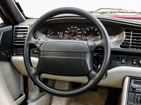 Used 1989 Porsche 944 Turbo RWD image 16