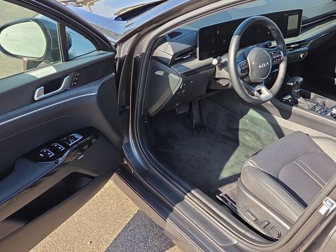 Used 2025 Kia K5 EX FWD image 10