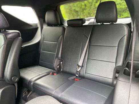 Used 2025 Chevrolet Traverse Z71 AWD/4WD image 25