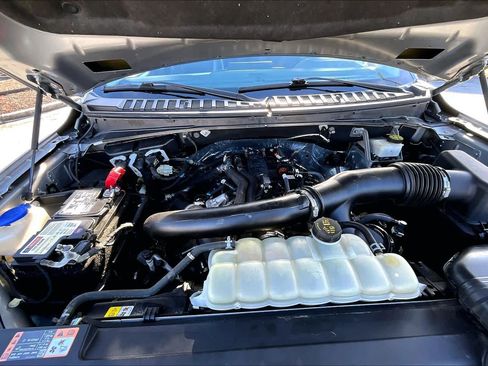 Used 2022 Ford Expedition Max XLT image 31