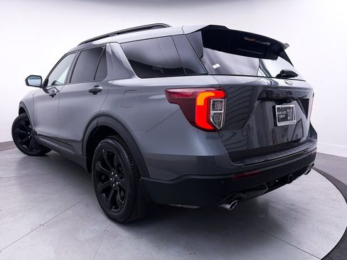 Used 2023 Ford Explorer ST-Line w/ Class IV Trailer Tow Package image 2
