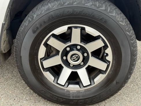 Certified 2023 Toyota 4Runner TRD Off-Road image 14