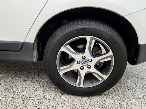 Used 2013 Volvo XC60 T6 AWD/4WD image 9