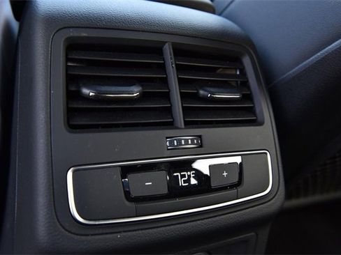 Used 2022 Audi A4 2.0T Premium Plus image 24