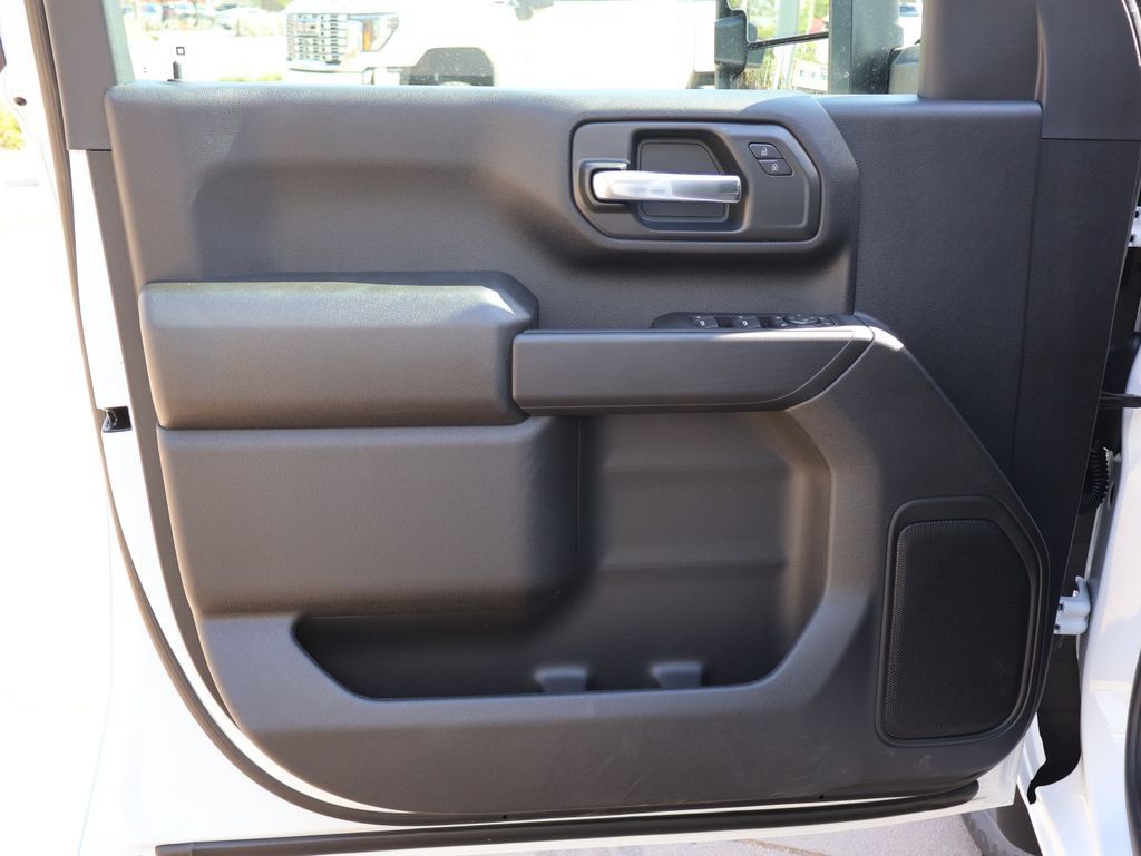 New 2026 GMC Sierra 2500 Pro w/ 1SA Pro Safety Plus Package AWD/4WD image 28